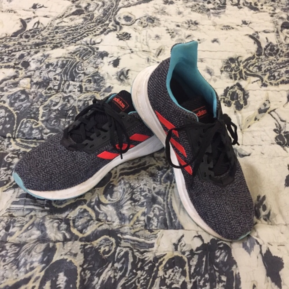EUC Adidas Boys Shoes